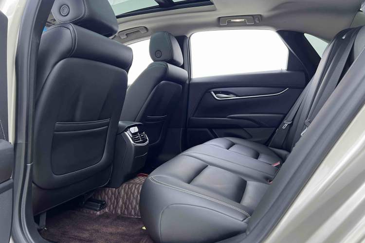 Used Cadillac XTS 2018 28T Tech Edition Interior 2