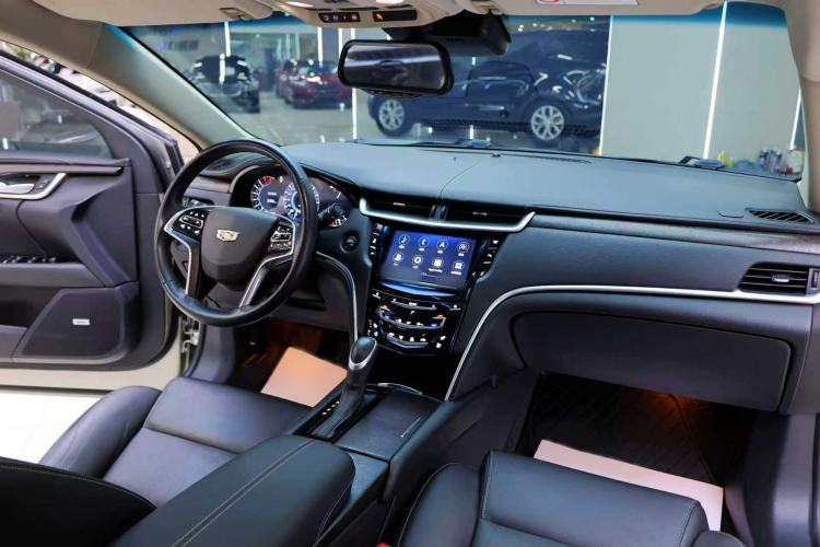 Used Cadillac XTS 2018 28T Luxury Edition Interior 3