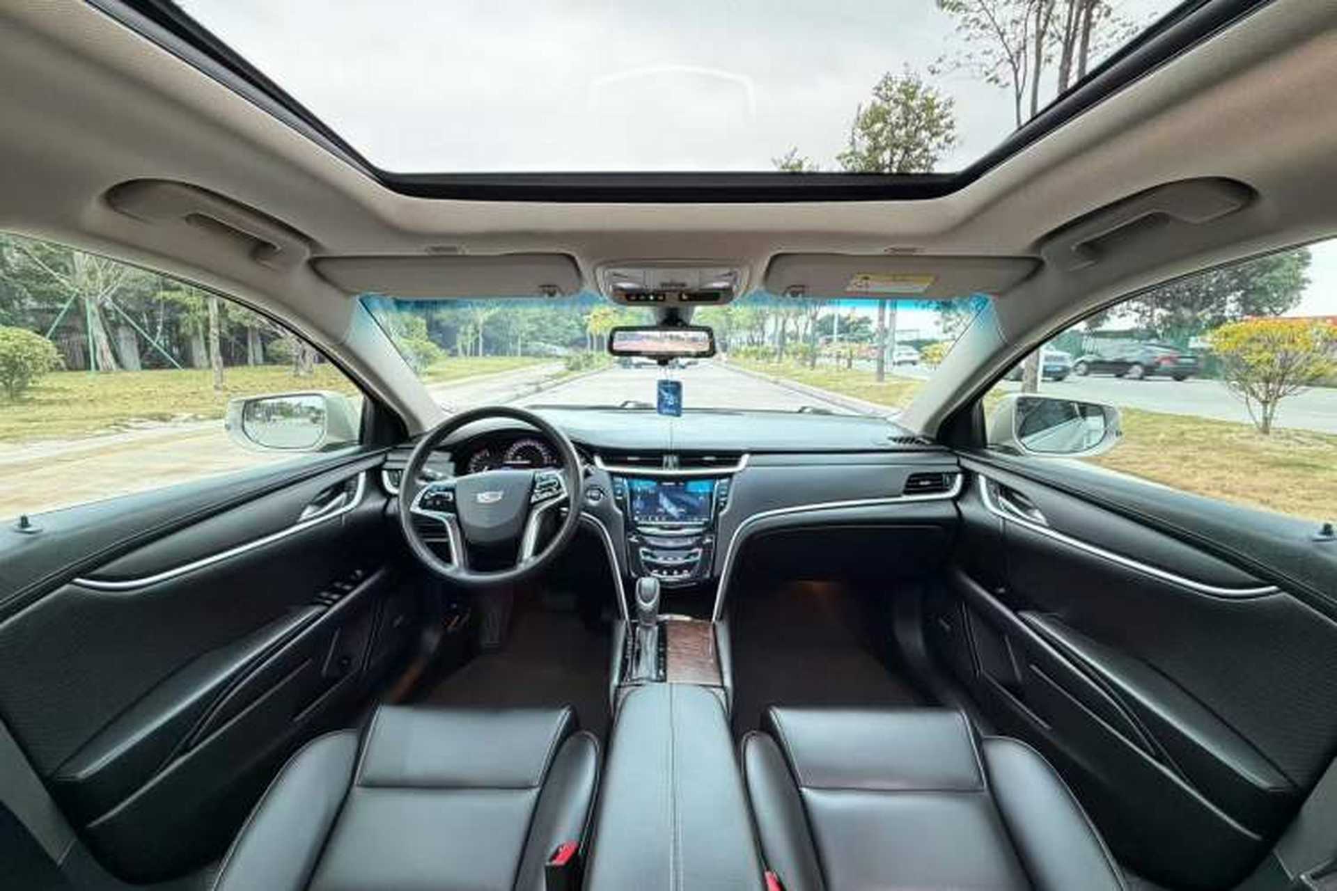 Used Cadillac XTS 2018 28T Tech Edition Interior 3