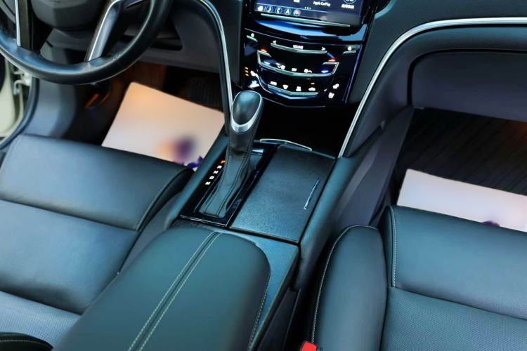 Used Cadillac XTS 2018 28T Luxury Edition Interior 6