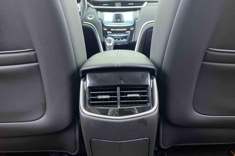 Used Cadillac XTS 2018 28T Tech Edition Interior 7