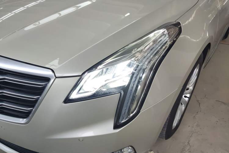 Used Cadillac XTS 2018 28T Elite Edition Left Front Headlight