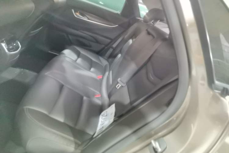 Used Cadillac XTS 2018 28T Elite Edition Left Rear Seat