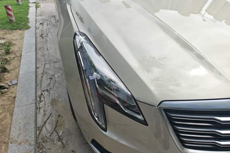 Used Cadillac XTS 2018 28T Tech Edition Right Front Headlight