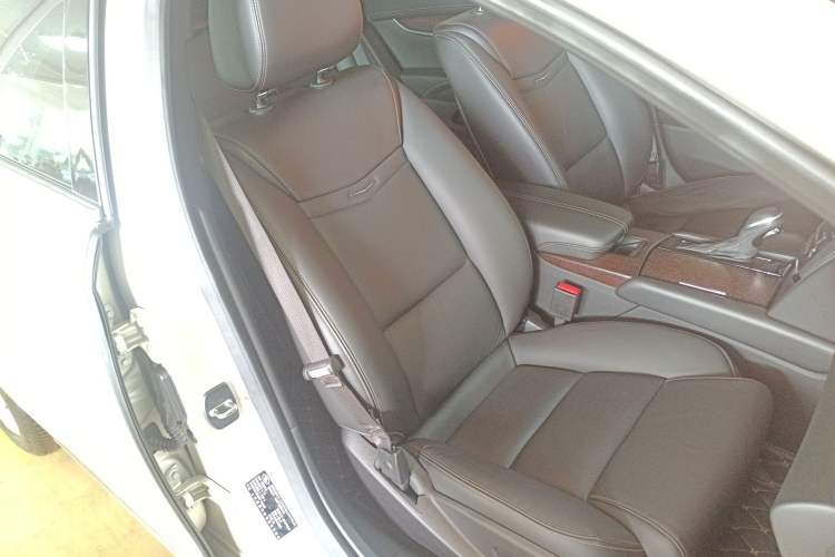 Used Cadillac XTS 2018 28T Elite Edition Right Front Seat