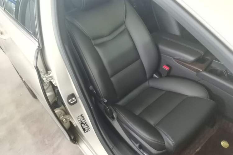 Used Cadillac XTS 2018 28T Tech Edition Right Front Seat