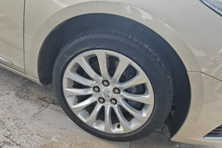 Used Cadillac XTS 2018 28T Tech Edition Right Front Wheel Hub