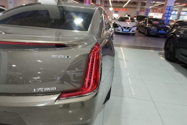 Used Cadillac XTS 2018 28T Elite Edition Right Rear Taillight