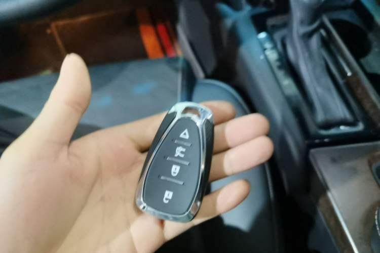 Used Cadillac XTS 2018 28T Elite Edition Vehicle Key