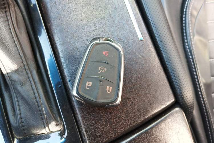 Used Cadillac XTS 2018 28T Tech Edition Vehicle Key