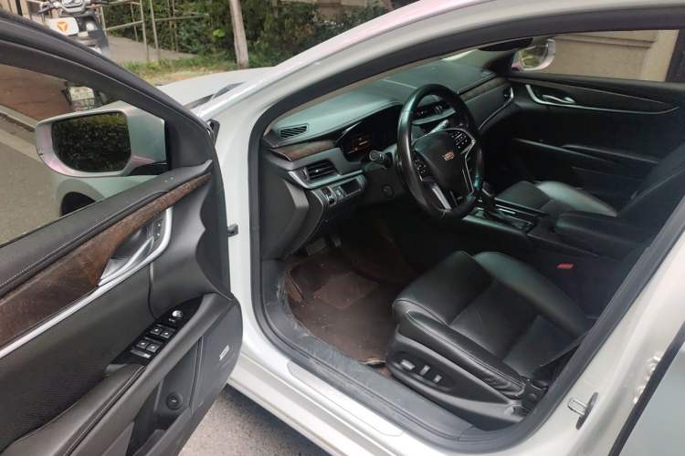 Used Cadillac XTS 2018 28T Elite Edition Driver Seat