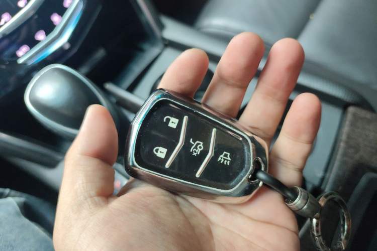 Used Cadillac XTS 2018 28T Elite Edition Vehicle Key