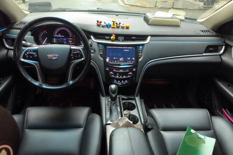 Used Cadillac XTS 2018 28T Tech Edition Center Console