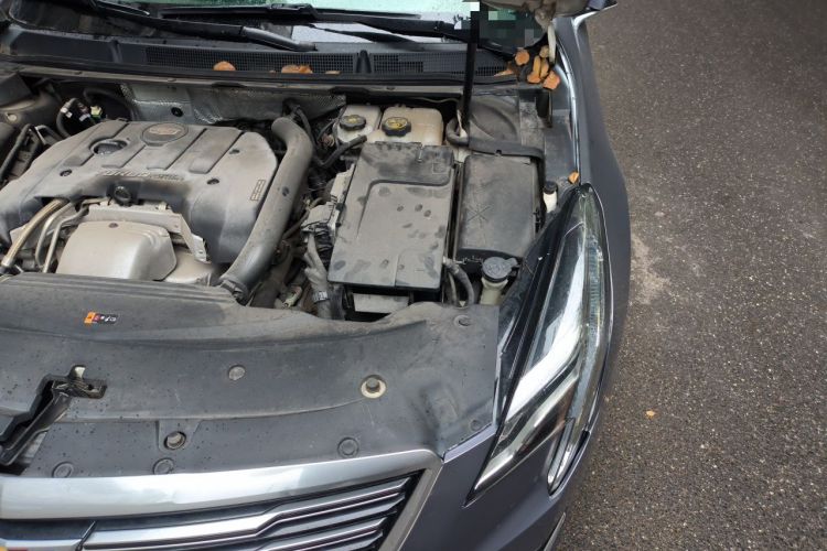 Used Cadillac XTS 2018 28T Tech Edition Engine Bay Left