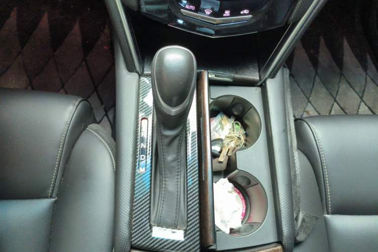 Used Cadillac XTS 2018 28T Tech Edition Gear Lever