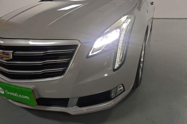 Used Cadillac XTS 2018 28T Elite Edition Left Front Headlight