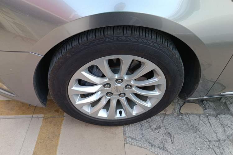 Used Cadillac XTS 2018 28T Tech Edition Left Front Wheel Hub