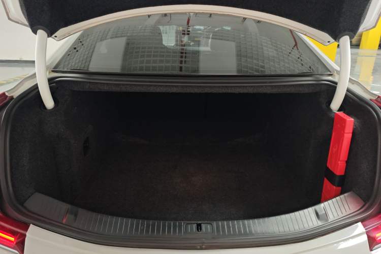 Used Cadillac XTS 2018 28T Elite Edition Trunk