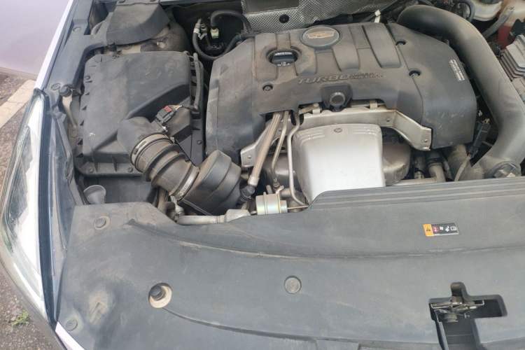 Used Cadillac XTS 2018 28T Elite Edition Engine Bay Right