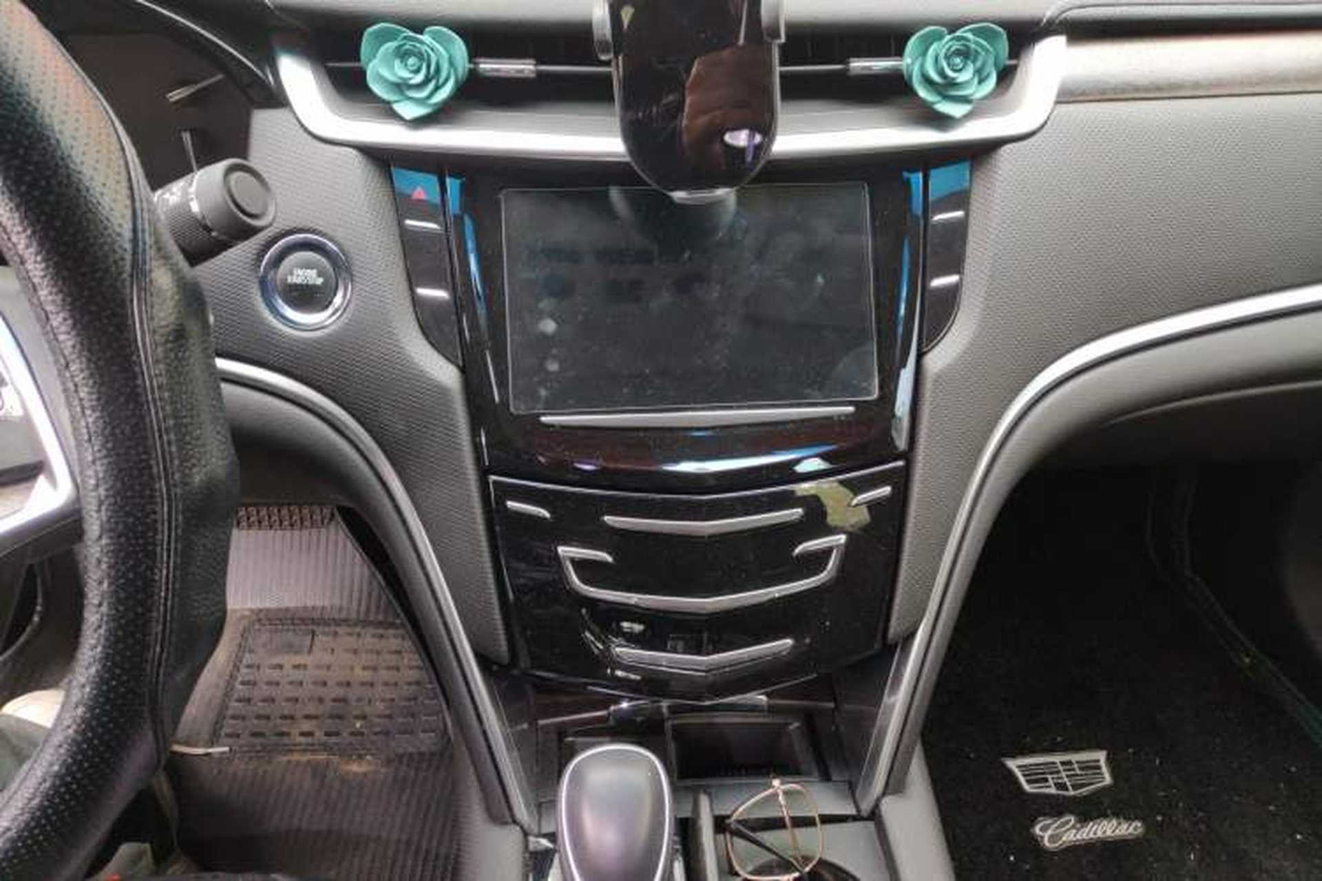 Used Cadillac XTS 2018 28T Elite Edition Audio And AC Panel