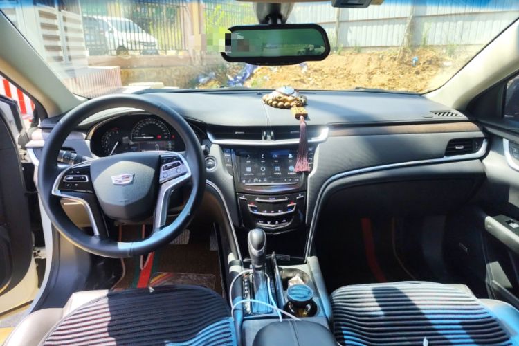 Used Cadillac XTS 2018 28T Elite Edition Center Console