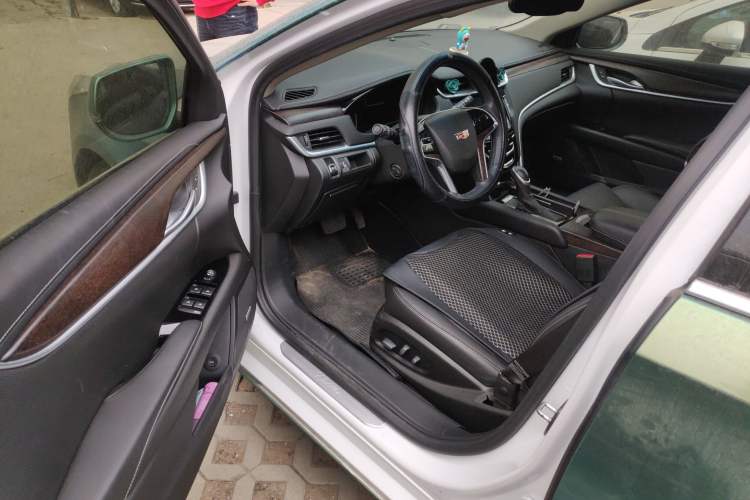 Used Cadillac XTS 2018 28T Elite Edition Driver Seat
