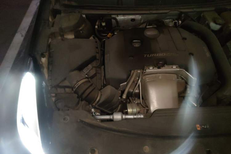 Used Cadillac XTS 2018 28T Tech Edition Engine Bay Right