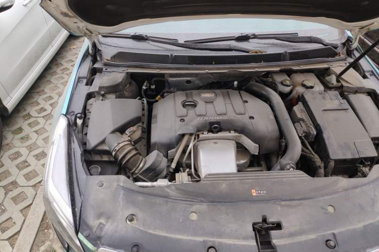 Used Cadillac XTS 2018 28T Elite Edition Engine Bay Right