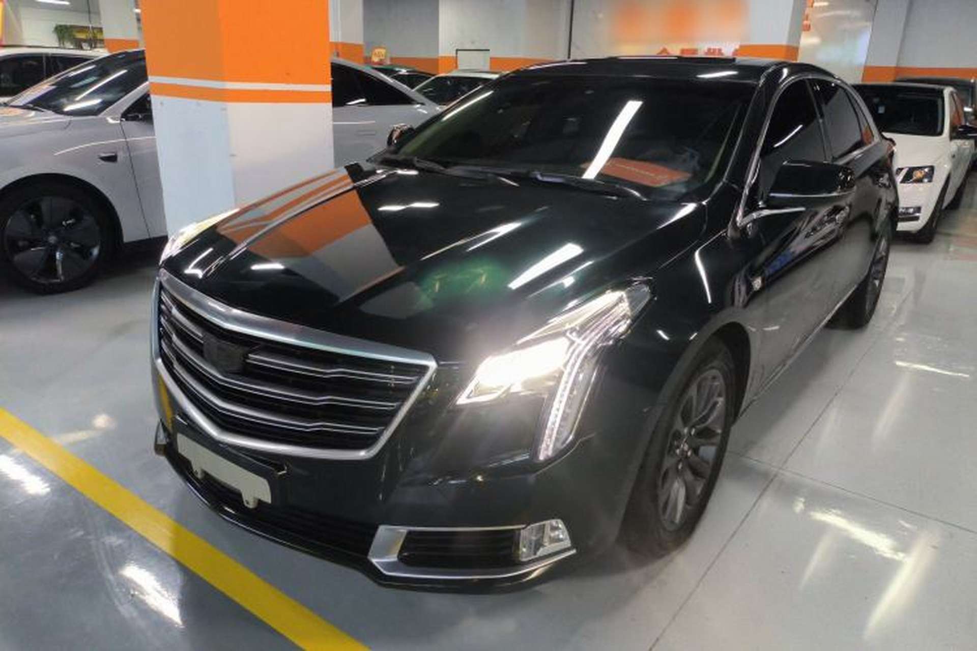 Used Cadillac XTS 2018 28T Elite Edition Front Left 45 Deg