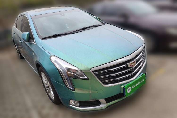 Used Cadillac XTS 2018 28T Elite Edition Front Right 45 Deg