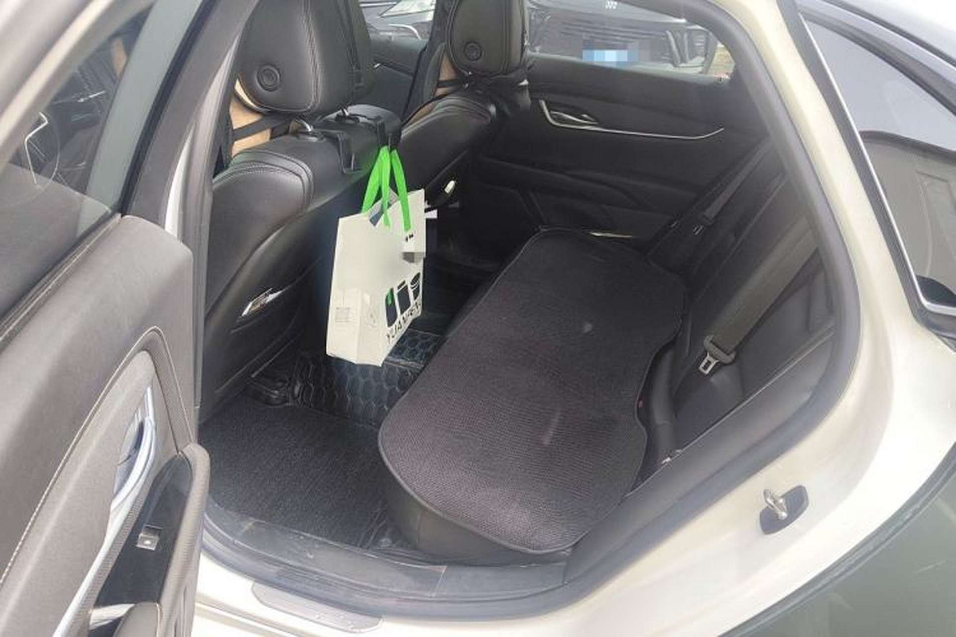 Used Cadillac XTS 2018 28T Tech Edition Left Rear Seat