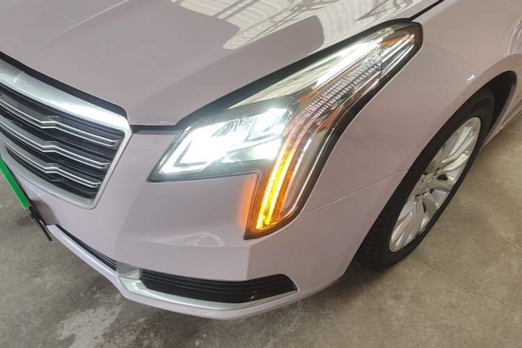 Used Cadillac XTS 2018 28T Tech Edition Left Front Headlight