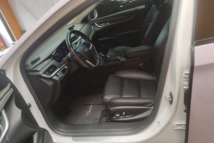Used Cadillac XTS 2018 28T Tech Edition Left Front Seat