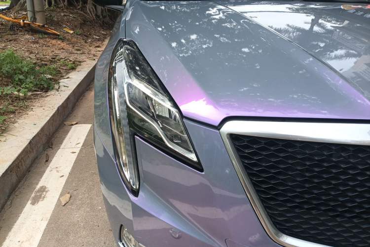 Used Cadillac XTS 2018 28T Tech Edition Right Front Headlight