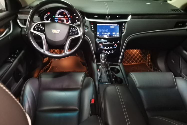 Used Cadillac XTS 2018 28T Elite Edition Center Console