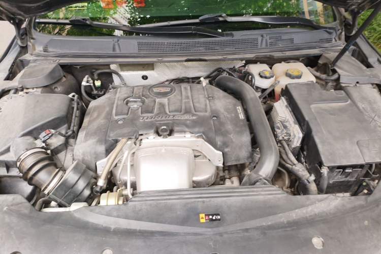 Used Cadillac XTS 2018 28T Elite Edition Engine Bay