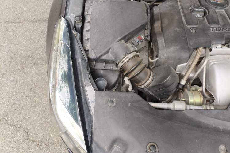 Used Cadillac XTS 2018 28T Elite Edition Engine Bay Right