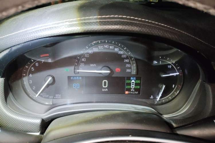 Used Cadillac XTS 2018 28T Elite Edition Instrument Cluster