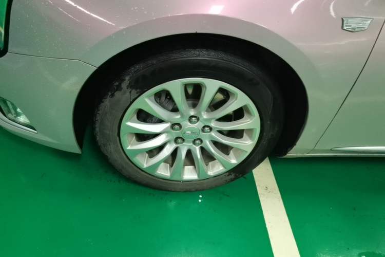 Used Cadillac XTS 2018 28T Elite Edition Left Front Wheel Hub