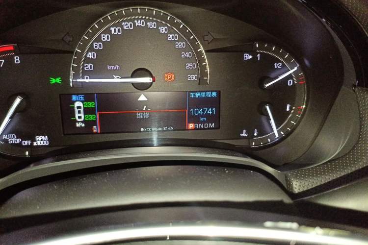 Used Cadillac XTS 2018 28T Tech Edition Odometer Close Up