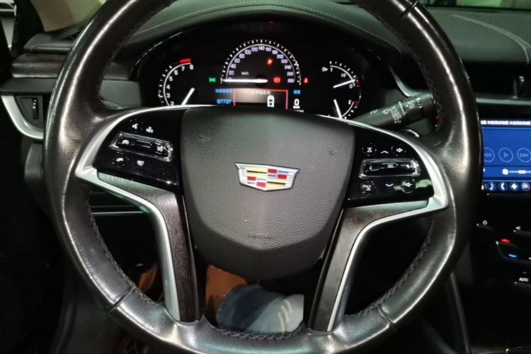 Used Cadillac XTS 2018 28T Elite Edition Steering Wheel