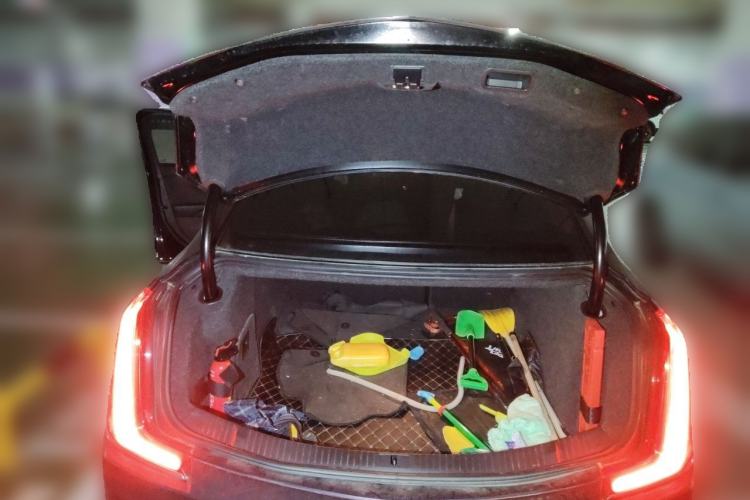 Used Cadillac XTS 2018 28T Elite Edition Trunk
