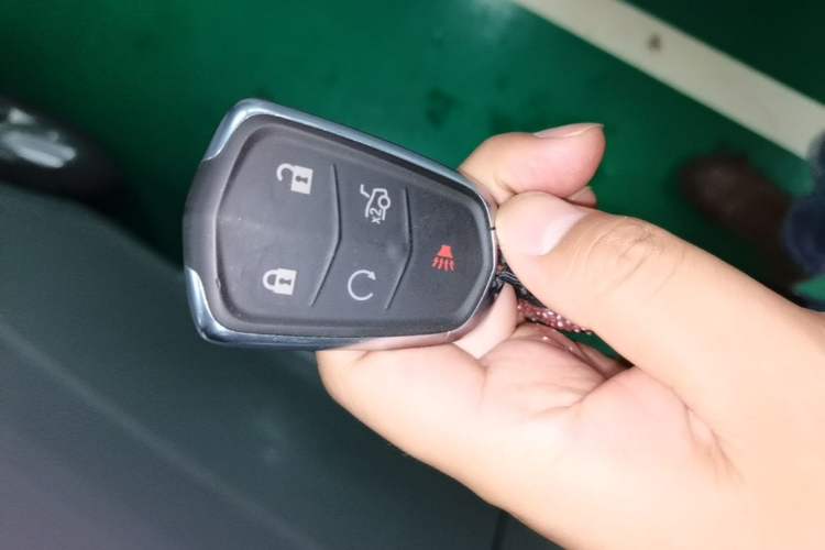 Used Cadillac XTS 2018 28T Elite Edition Vehicle Key