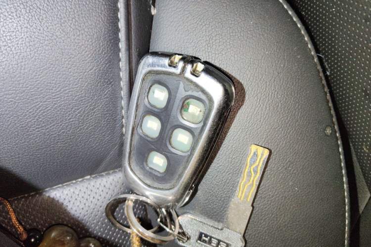 Used Cadillac XTS 2018 28T Elite Edition Vehicle Key