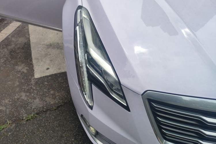 Used Cadillac XTS 2018 28T Elite Edition Right Front Headlight