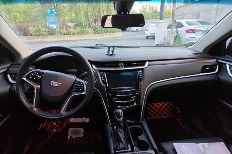 Used Cadillac XTS 2018 28T Elite Edition Center Console