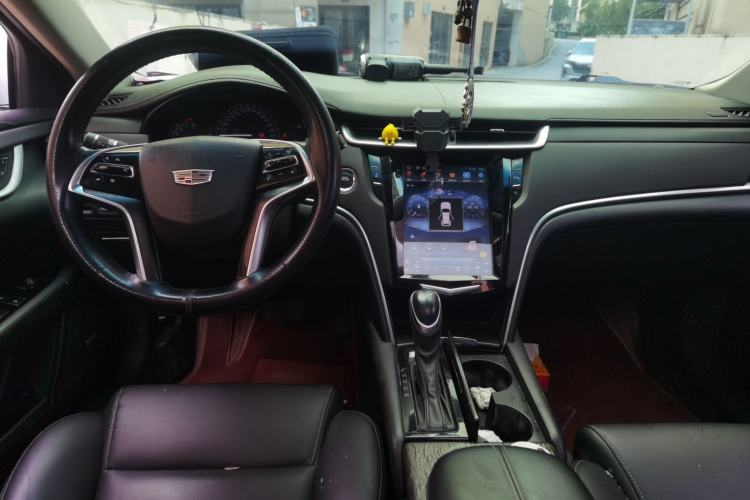 Used Cadillac XTS 2018 28T Tech Edition Center Console