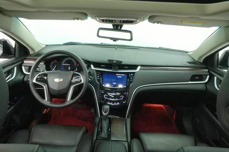 Used Cadillac XTS 2018 28T Elite Edition Center Console