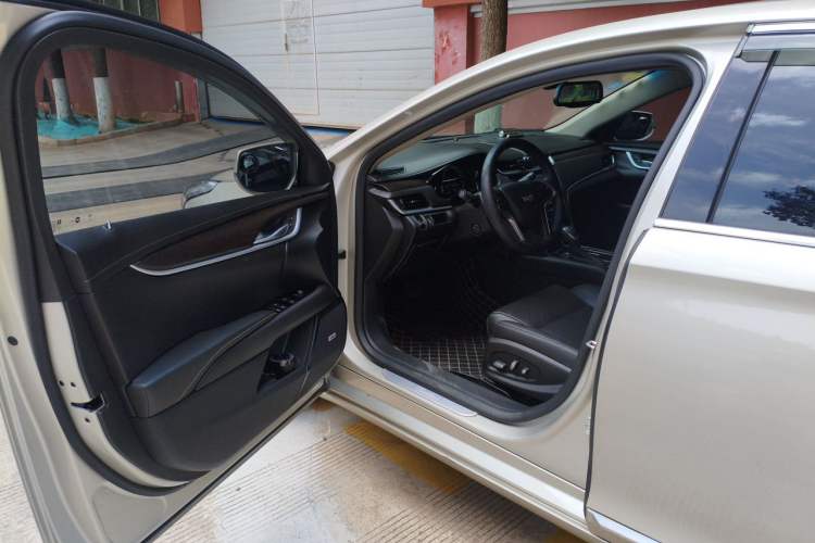 Used Cadillac XTS 2018 28T Elite Edition Driver Seat