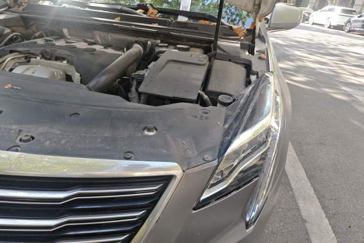Used Cadillac XTS 2018 28T Elite Edition Engine Bay Left